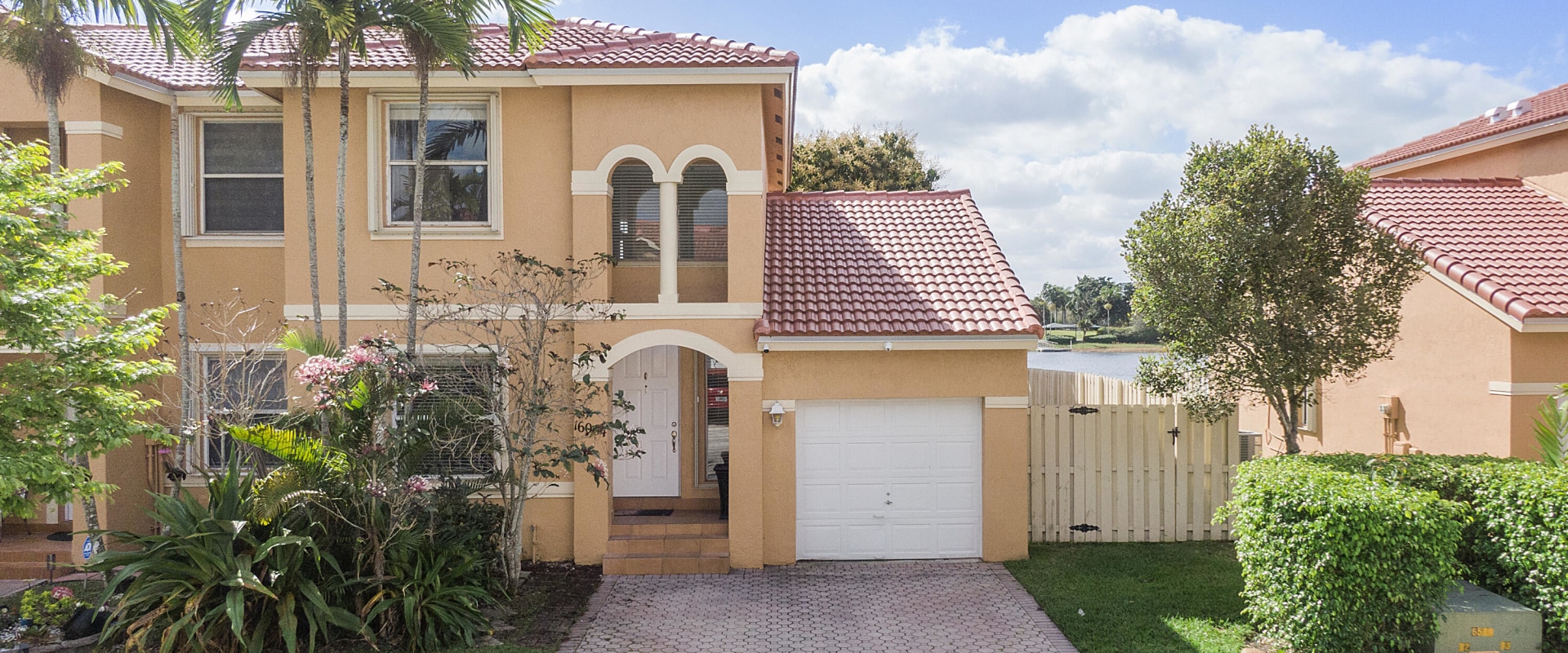 Installing an HVAC System Near a Beach or Oceanfront Property in Pembroke Pines FL: What You Need to Know